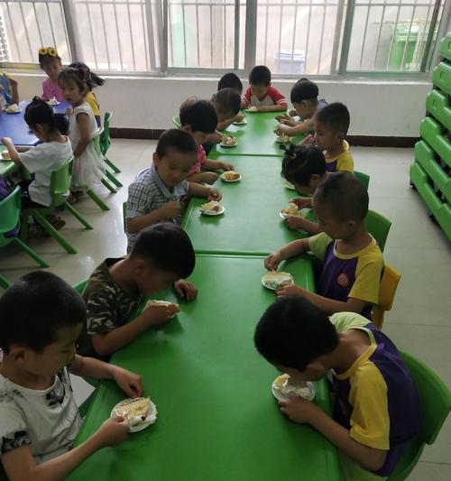 生日会，你不来就太遗憾了（一场意外，让生日会变得更加难忘）
