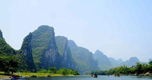 漫步春天，与阳光为伴（漫步春天，与阳光为伴）