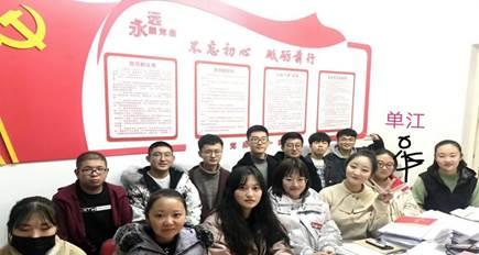 勤奋钻研，成就辉煌（以陈小红为例，看如何在学习中取得成功）