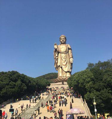 灵山大佛——一个传承千年的文化遗产（探寻灵山大佛的历史故事）