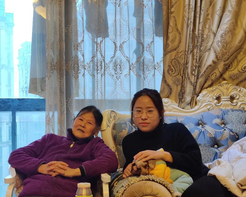 有亲情相伴（一段儿女与父亲的感人故事）
