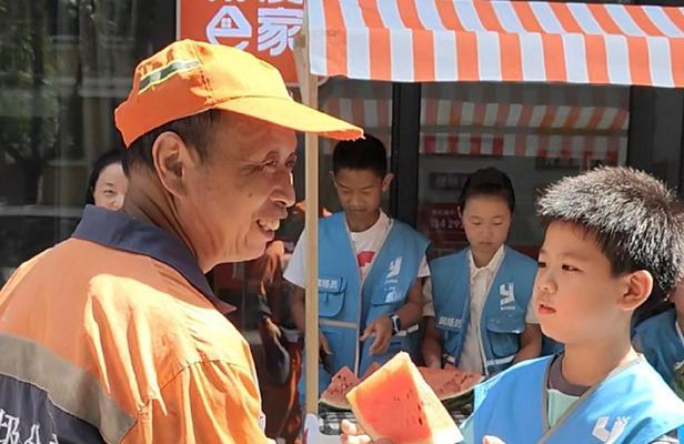 守护家园（以一份坚守，一份付出的故事）