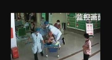 小小举动，大大善心（一个孩子的小小爱心，让我们感受到善良和友爱的力量）