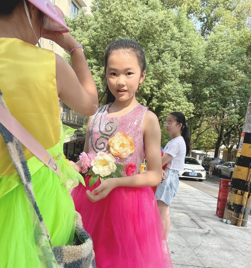 青春梦圆——以春蕾杯获奖小故事（一个平凡女孩的不平凡经历）