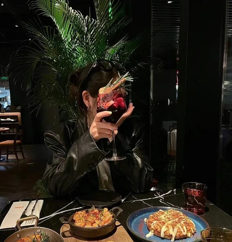 没有尽头的伤感（一段无法割舍的过去）