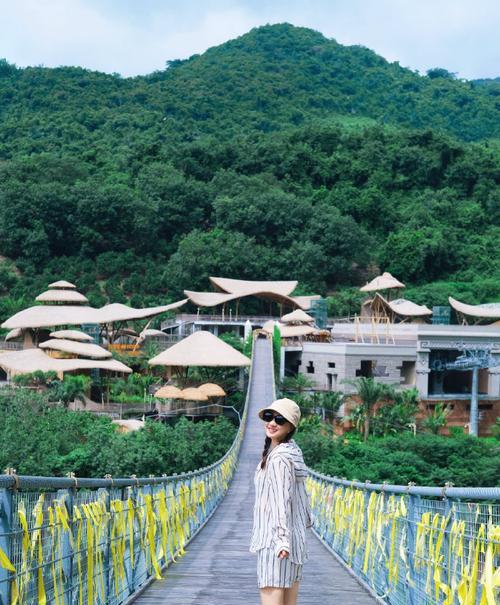 冒险之旅（一个暑假，阿飞与他的朋友们经历了一次有趣又刺激的冒险）