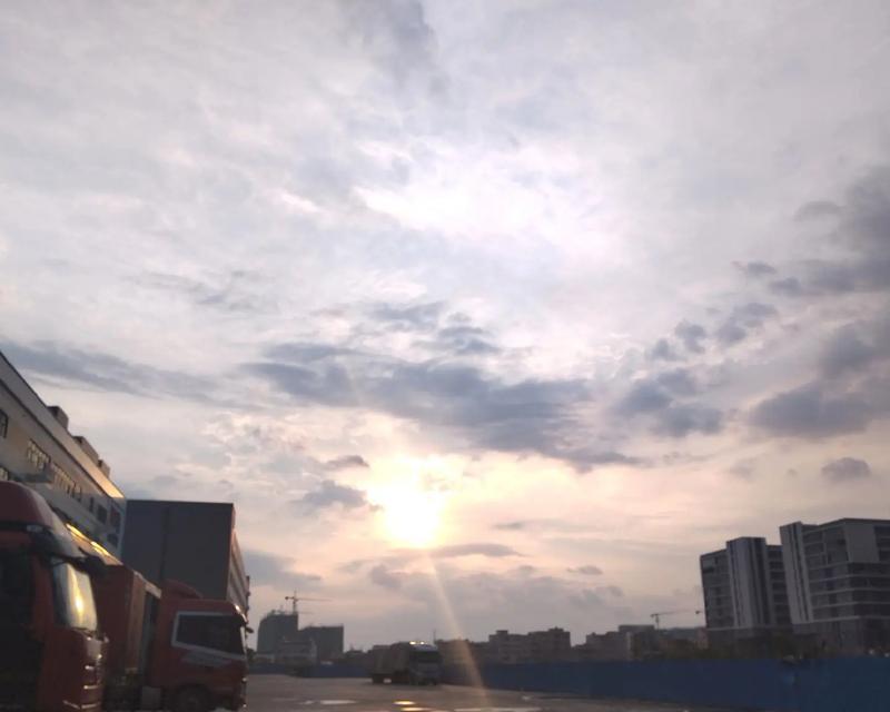 前方路灯（用勇气照亮迷茫的路）