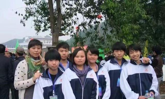 爱与痛的边缘（一位失去妻子的男人）