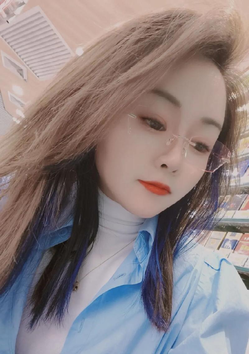 银杏叶下的约定（一个季节，一场约定，永远不会忘记）