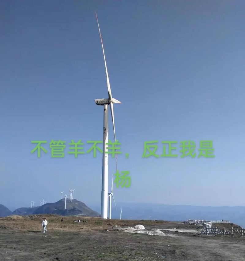 温暖的阳光下的人生（阳光照耀着这个小镇，让人们的生活变得温暖而有意义）