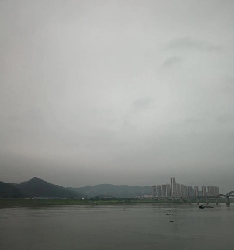 以笑看人生，迎难而上（年轻人小明的故事）