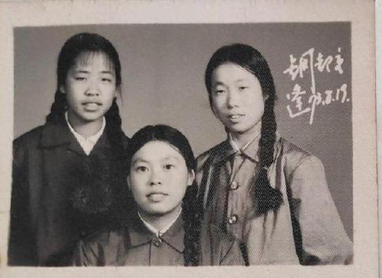 《质朴纯真的心》（一个善良少年的奇妙经历）