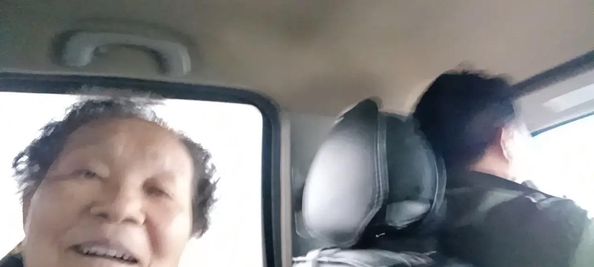 母爱的陪伴（以妈妈给我幸福的陪伴为主题的小故事）
