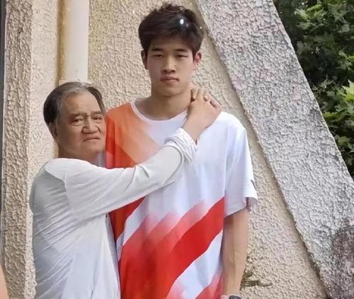 亲情彩虹（父女之间的相守）