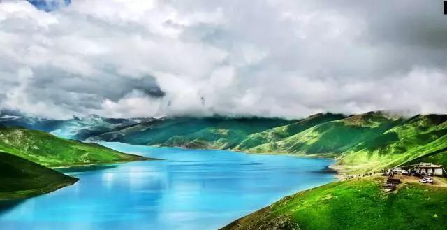 错过了那个美丽的风景（每个人的心中都有一个不该错过的美丽风景，而我的却被遗忘了）