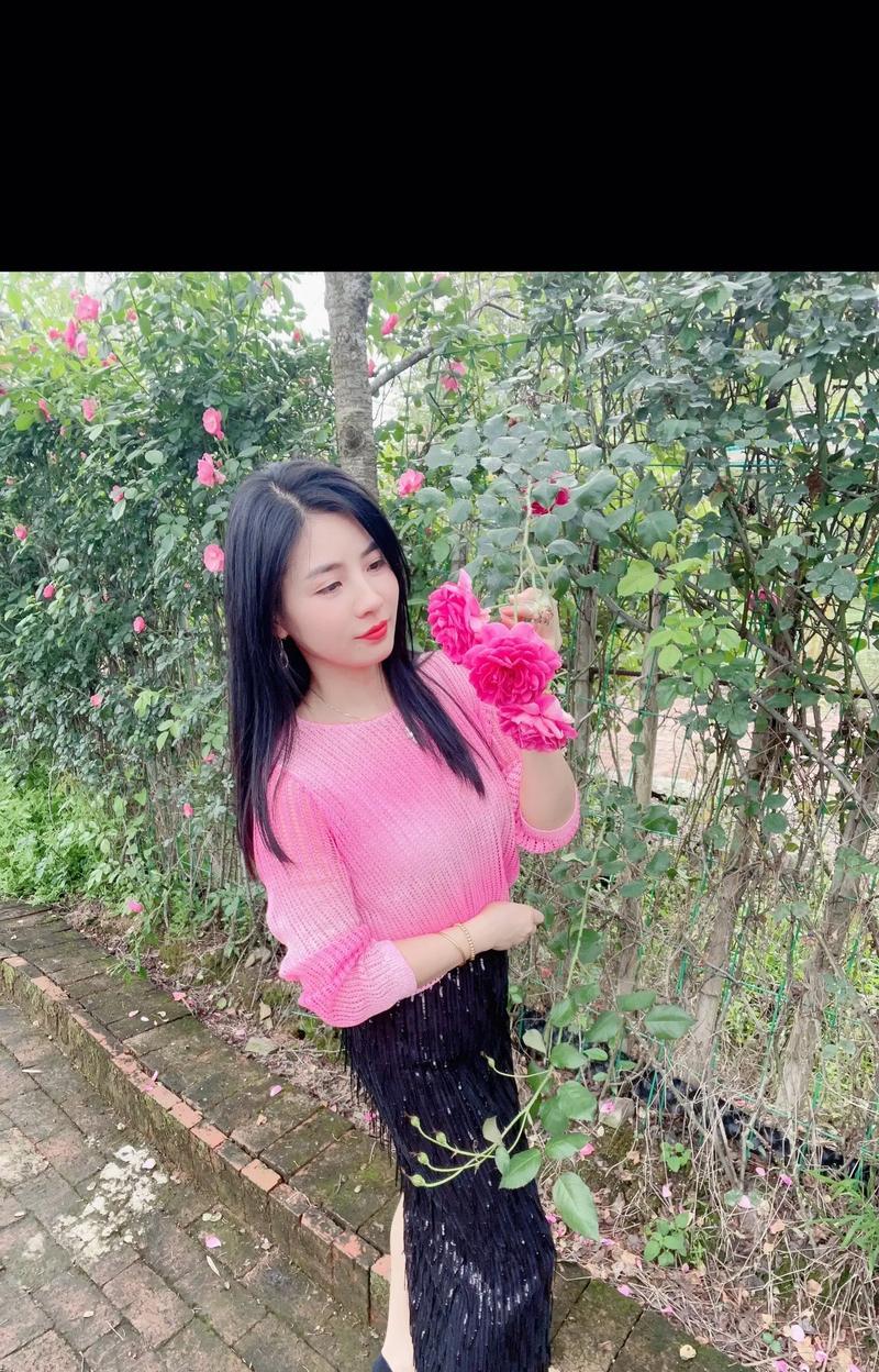 他们是谁？他们在做什么？（他们是谁？他们在做什么？）