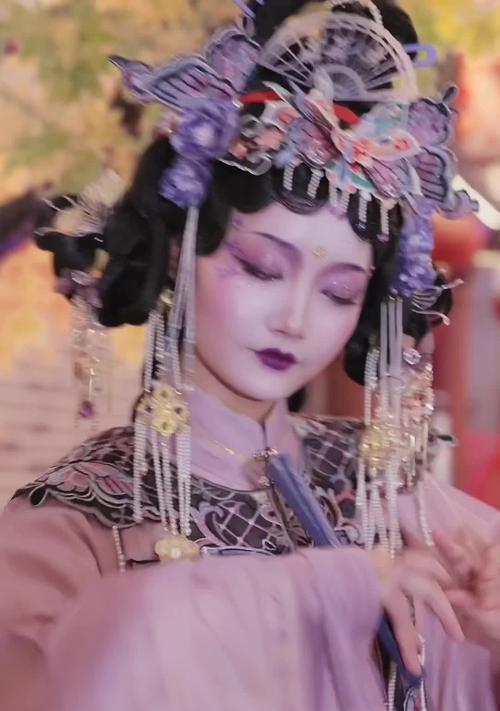 绿叶成荫（青春，是一场不可复制的旅程）