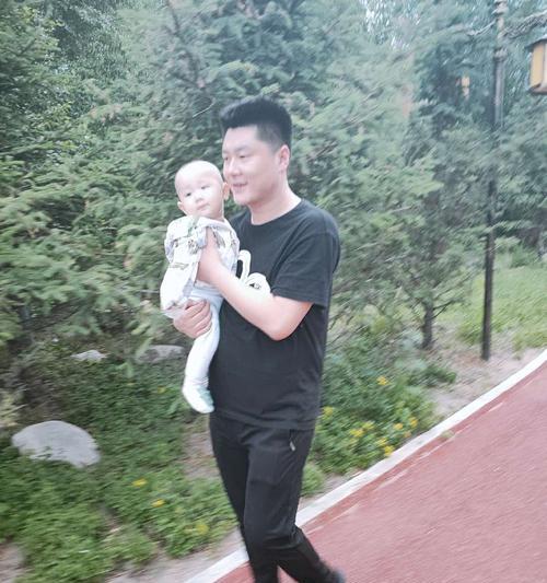 幸福的绿洲（以爱为中心，用真心感染身边的人）