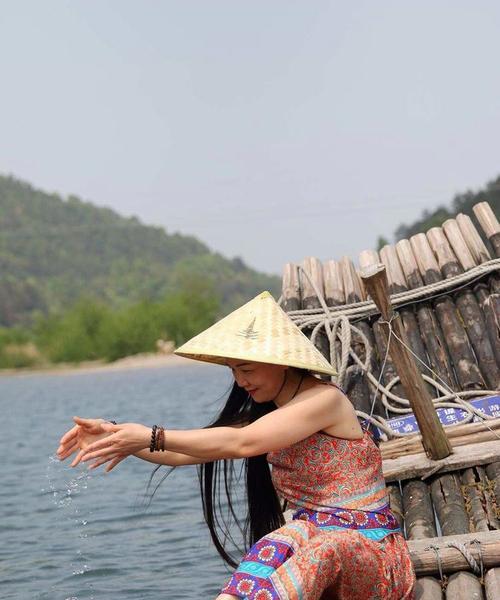 摇篮中畅游